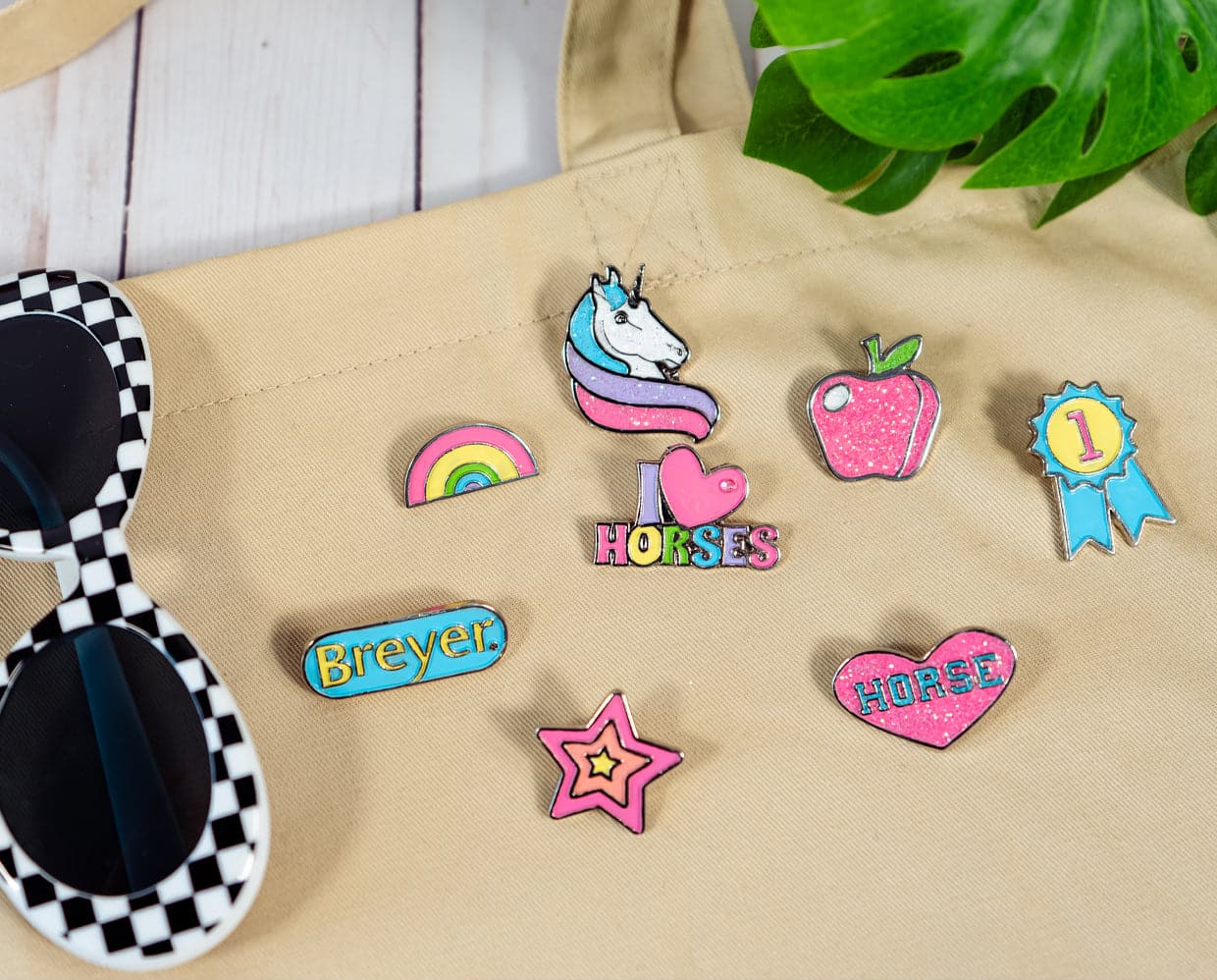 Paint & Wear Enamel Pin Kit - Image 2